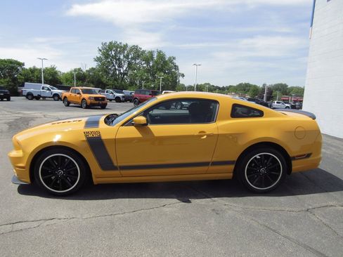 Used 2013 Ford Mustang Boss 302 RWD image 3