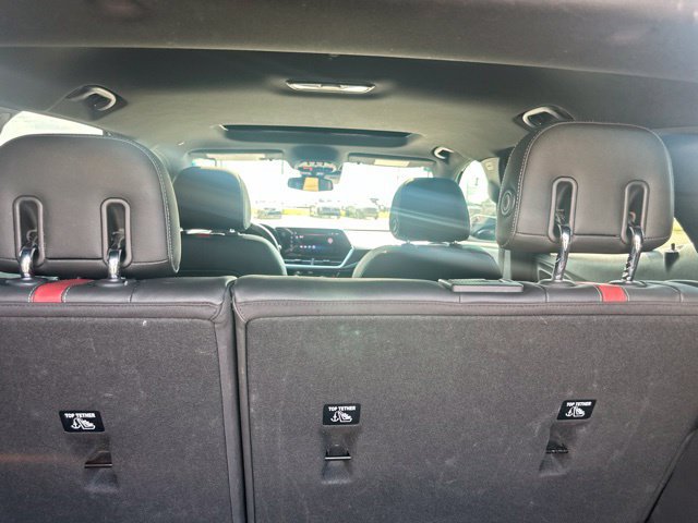 Used 2024 Chevrolet Trax RS w/ Sunroof Package FWD image 22