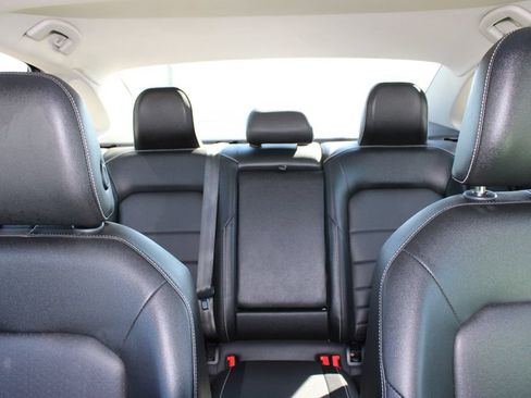 Used 2024 Volkswagen Jetta SE w/ Panoramic Sunroof Package FWD image 15