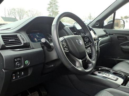 Used 2023 Honda Passport Elite image 18