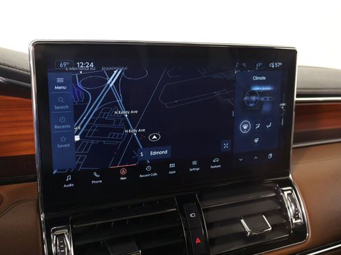 Certified 2024 Lincoln Navigator Reserve AWD/4WD image 7