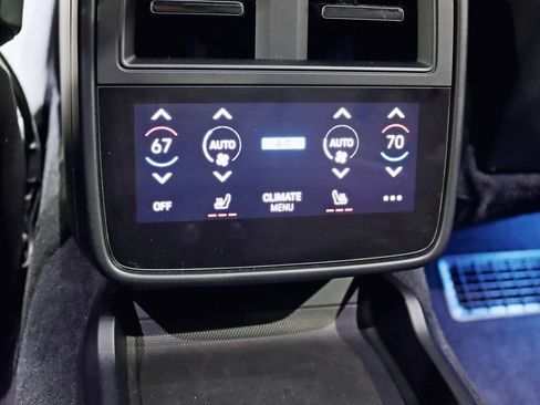 Used 2020 Porsche Taycan Turbo AWD/4WD image 30