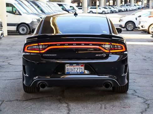Used 2019 Dodge Charger SRT Hellcat w/ Navigation & Travel Group image 5