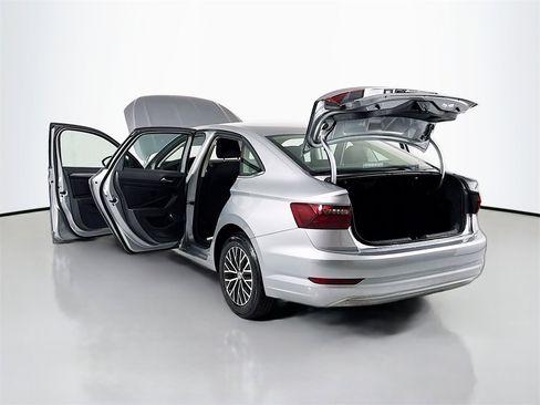 Used 2021 Volkswagen Jetta S image 24