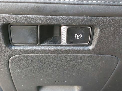 Used 2023 Hyundai Santa Fe SEL w/ Premium Package image 26