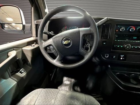 Used 2022 Chevrolet Express 2500 w/ Driver Convenience Package RWD image 8