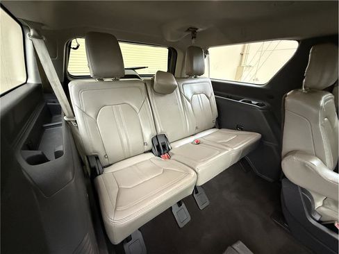 Used 2019 Ford Expedition Max Limited w/ Equipment Group 301A image 26