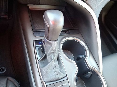 Used 2024 Toyota Camry SE image 17