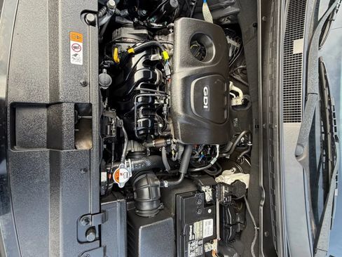 Used 2019 Kia Soul FWD image 23