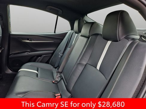 Used 2025 Toyota Camry SE FWD image 42