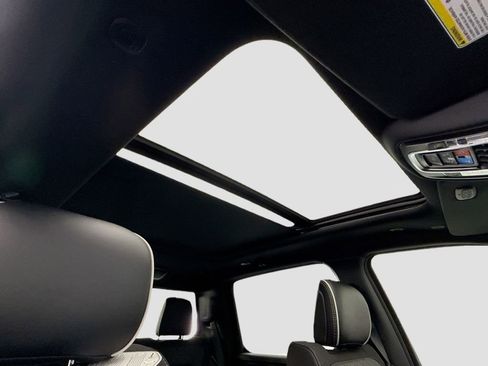 Used 2025 RAM 1500 Limited image 17