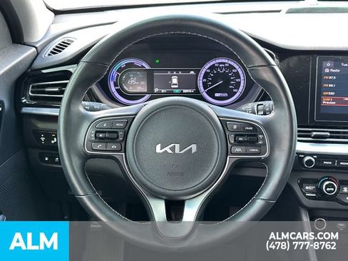 Used 2022 Kia Niro LXS FWD image 28