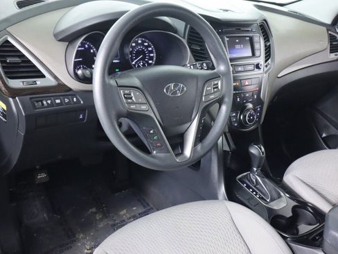 Used 2018 Hyundai Santa Fe Sport image 9