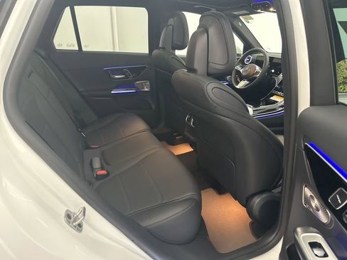 New 2026 Mercedes-Benz GLC 300 image 24