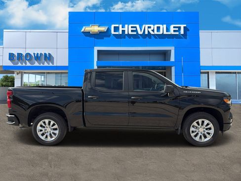 New 2026 Chevrolet Silverado 1500 Custom image 2