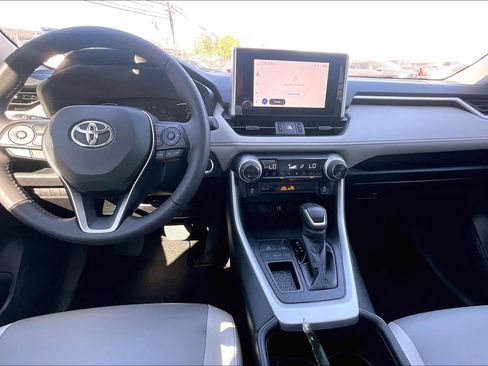 Used 2025 Toyota RAV4 XLE Premium image 16