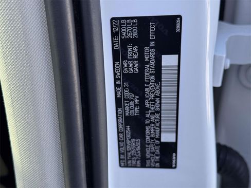 Certified 2023 Volvo XC60 B5 Core w/ Climate Package image 16