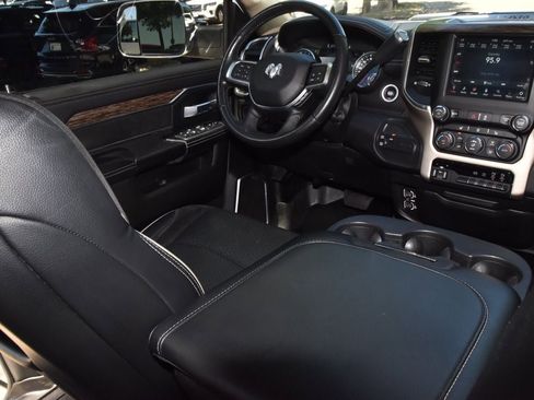 Used 2020 RAM 2500 Laramie AWD/4WD image 15