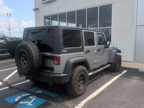 Used 2016 Jeep Wrangler Unlimited Sport w/ Quick Order Package 24S AWD/4WD image 5