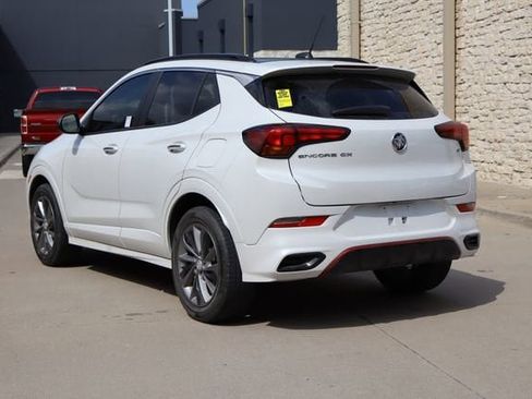 Used 2020 Buick Encore GX Select w/ Sport Touring Package FWD image 3