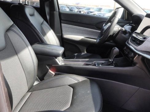 Used 2024 Jeep Compass Latitude w/ Convenience Group image 15