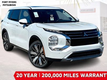 New 2025 Mitsubishi Outlander SE