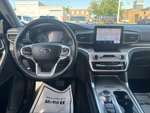 Used 2023 Ford Explorer XLT w/ Equipment Group 202A AWD/4WD image 33