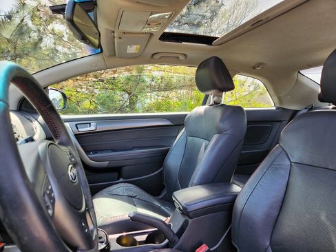 Used 2011 Kia Forte Koup SX w/ Leather Pkg image 18