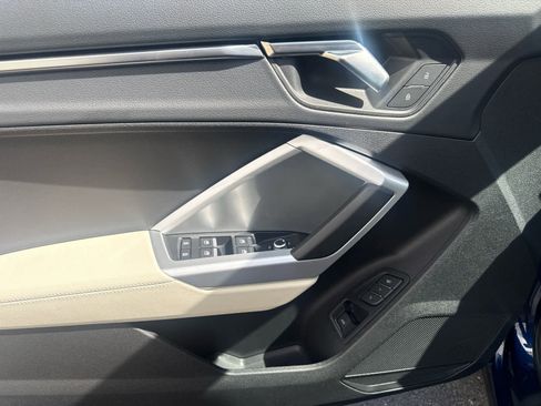 Used 2025 Audi Q3 2.0T Premium w/ Convenience Package image 7