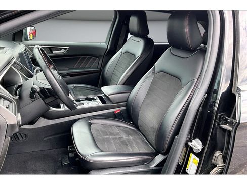 Used 2021 Ford Edge ST-Line w/ Class II Trailer Tow Package AWD/4WD image 31