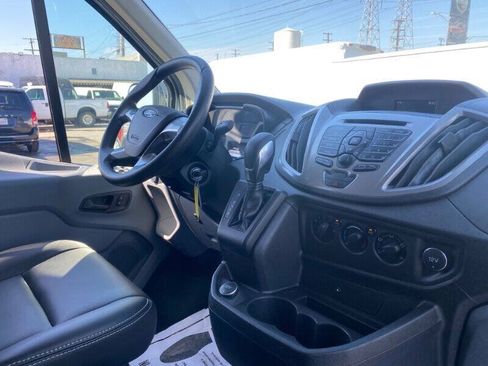 Used 2018 Ford Transit 350 XLT RWD image 8