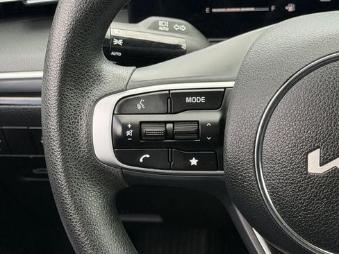 Used 2026 Kia K5 LXS FWD image 13
