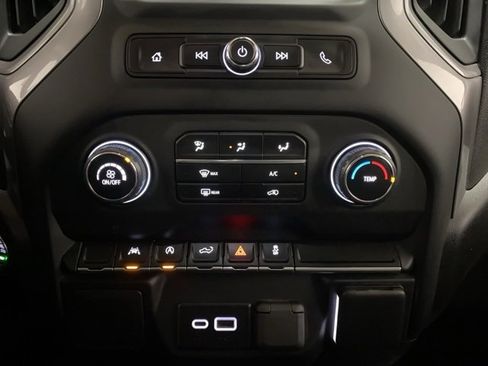 Used 2024 Chevrolet Silverado 1500 Custom image 47