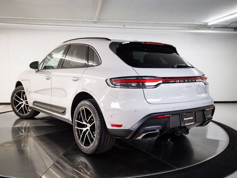 Certified 2023 Porsche Macan AWD/4WD image 3