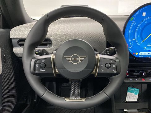 New 2026 MINI Cooper 2-Door Hardtop image 15