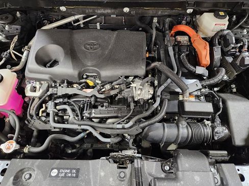 Used 2022 Toyota RAV4 LE image 49