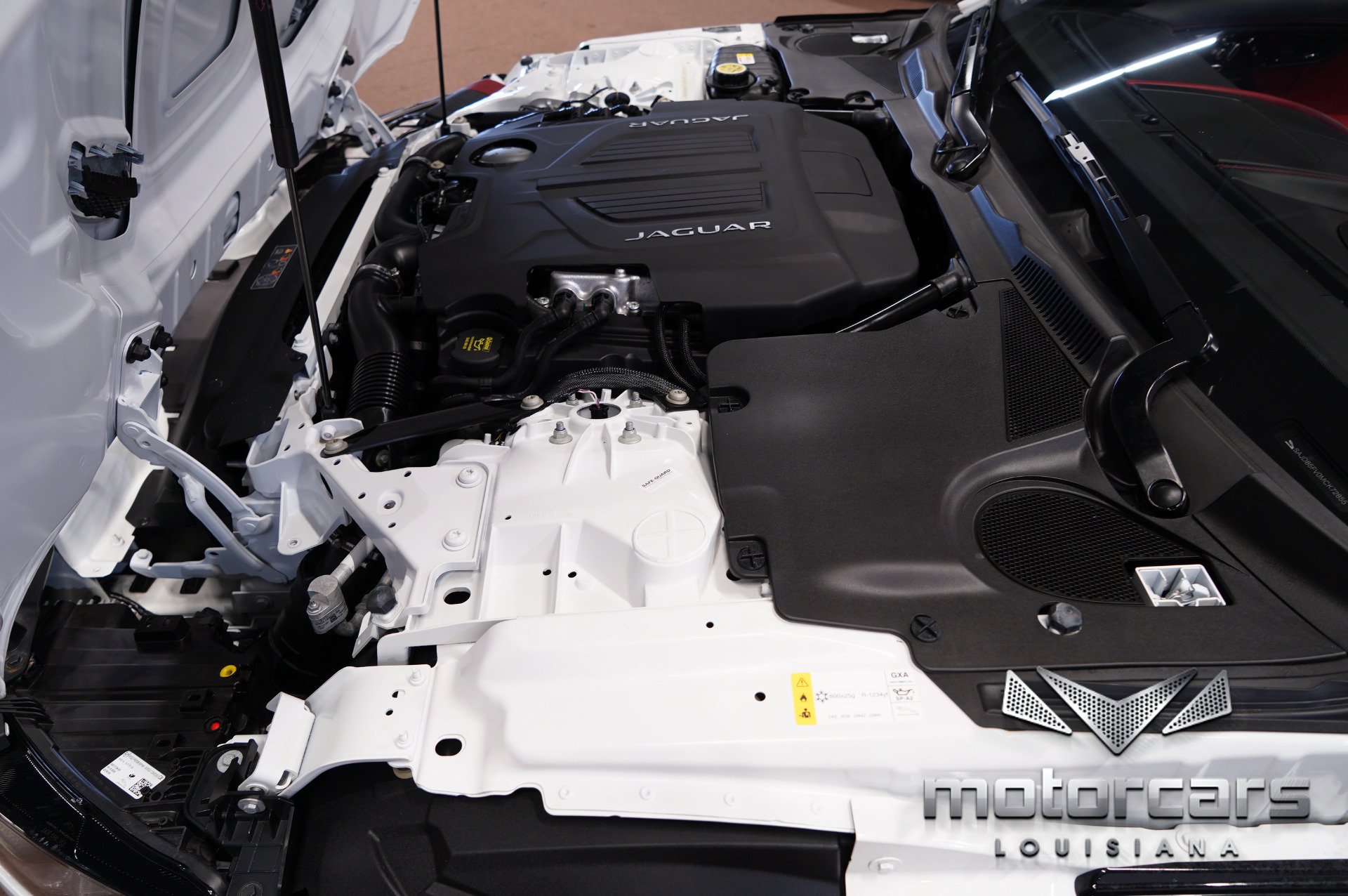Used 2021 Jaguar F-TYPE R-Dynamic AWD/4WD image 22