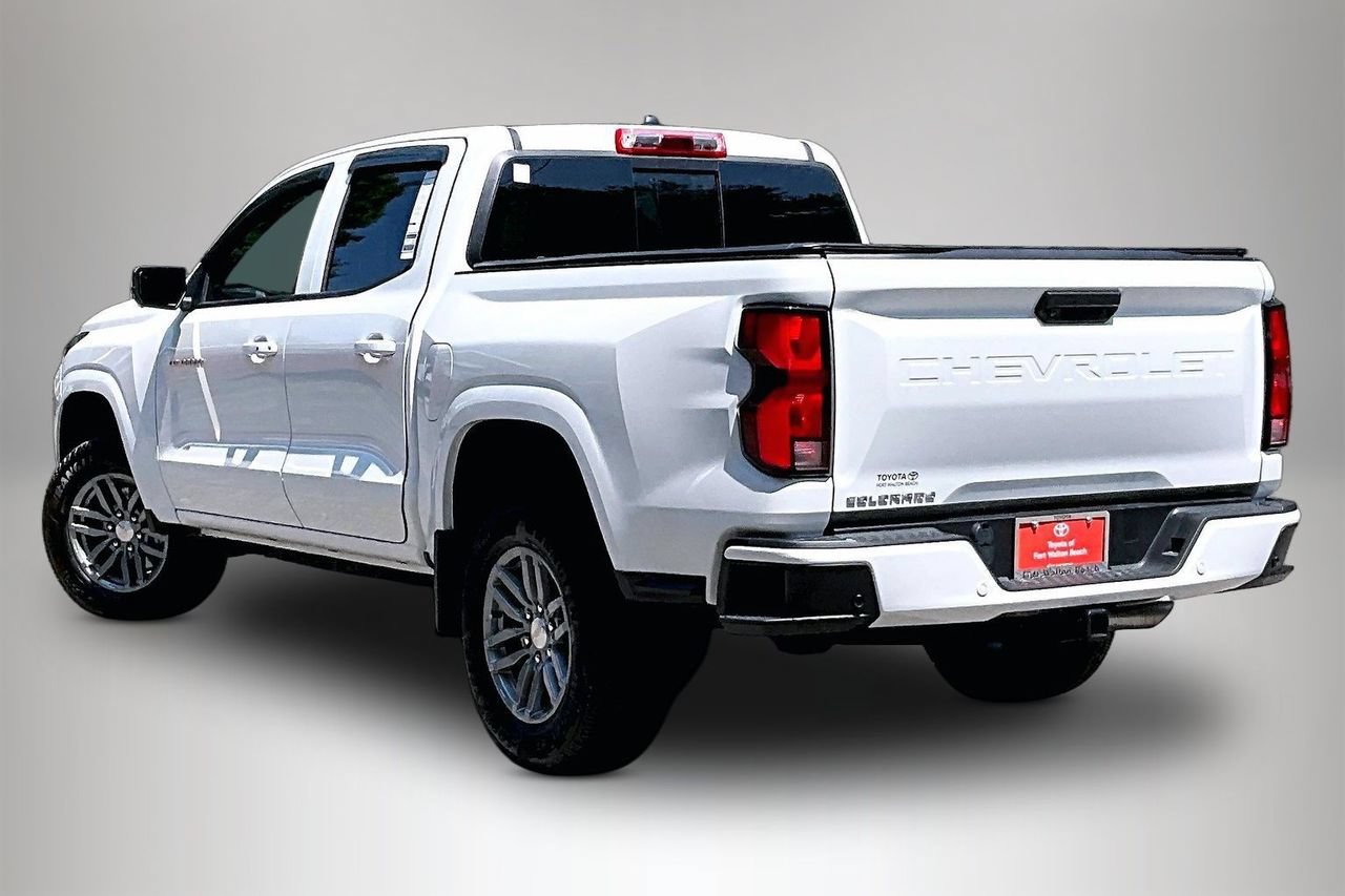 Used 2025 Chevrolet Colorado LT w/ LT Convenience Package AWD/4WD image 4