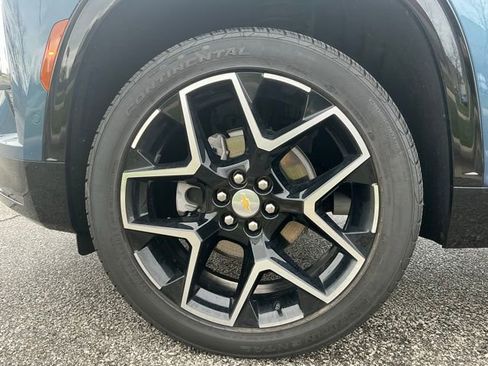 Used 2025 Chevrolet Traverse High Country w/ LPO, Floor Liner Package AWD/4WD image 15