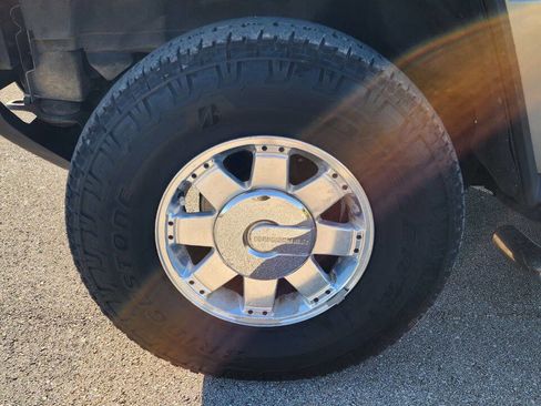 Used 2003 HUMMER H2 w/ Preferred Equipment Group image 36