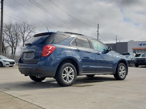 Used 2017 Chevrolet Equinox LT w/ Convenience Package image 9