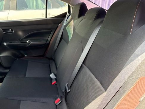 Used 2020 Nissan Versa SR FWD image 4