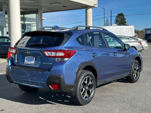 Used 2018 Subaru Crosstrek 2.0i Premium w/ Eyesight System image 2