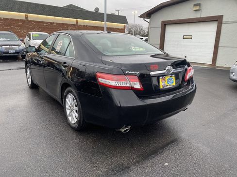 Used 2011 Toyota Camry SE image 7