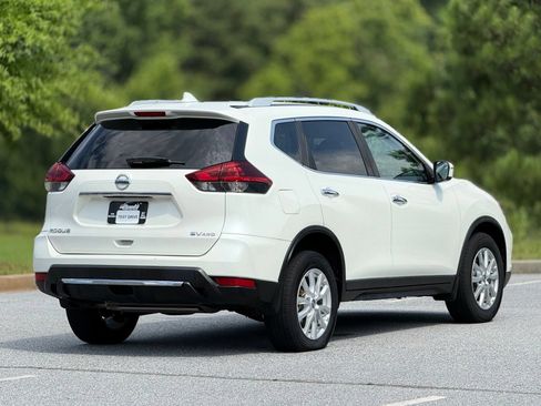 Used 2019 Nissan Rogue SV AWD/4WD image 11