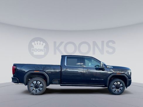 New 2026 GMC Sierra 2500 Denali w/ Denali Reserve Package image 8