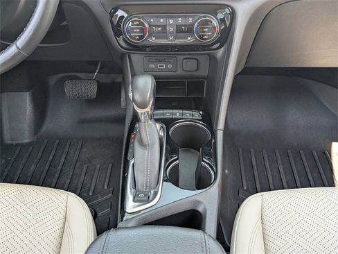 Used 2021 Buick Encore GX Essence w/ Advanced Technology Package image 19