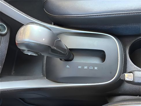 Used 2022 Chevrolet Trax LT w/ LT Convenience Package image 29