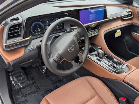 New 2026 Toyota Crown Signia image 3