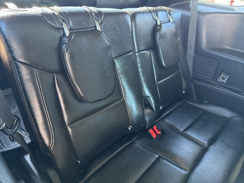 Used 2022 Ford Explorer XLT image 19